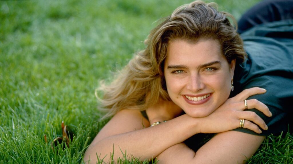 #Goodhairday: ode a Brooke Shields, 60 anni di chiome ad alto tasso di desiderabilità Vanity Fair Italia