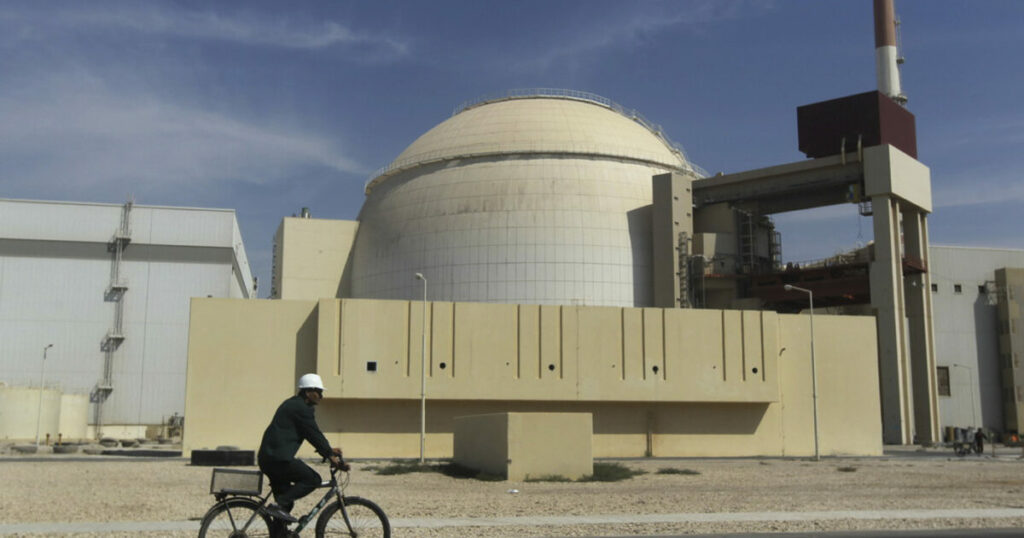 Iran, rapporto Aiea: “Aumento record dell’uranio arricchito. Non lontani i livelli per l’atomica”