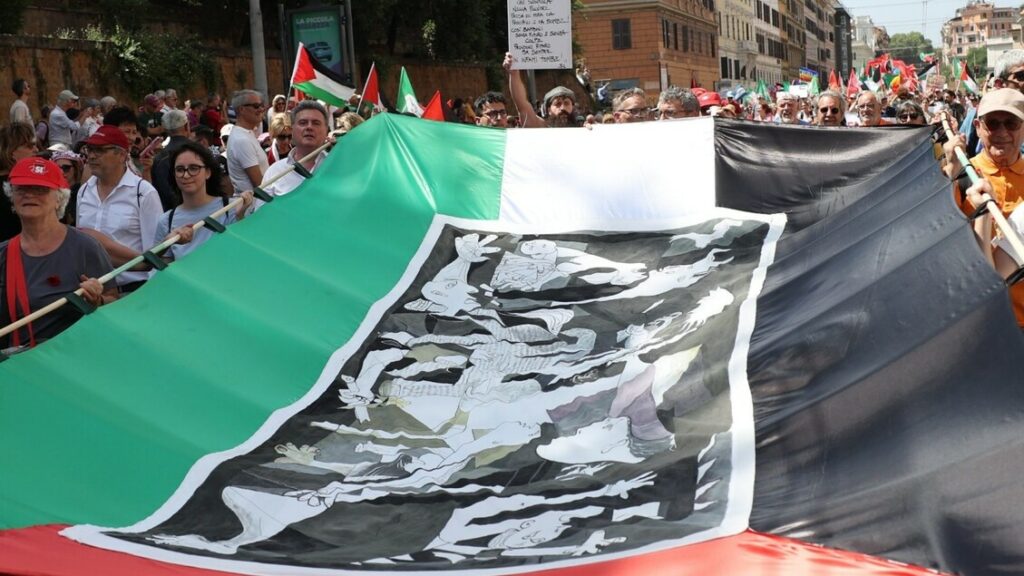 A Roma il corteo per Gaza. Schlein: 'È una piazza unitaria e inclusiva' - Notizie