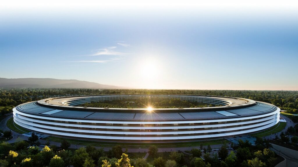 Apple Citata in Giudizio da un azionista per I Ritardi Su Siri