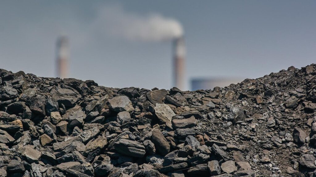 Dnv: il 50% dell’energia globale nel 2050 sarà ancora fossile Dnv: il 50% dell’energia globale nel 2050 sarà ancora fossile