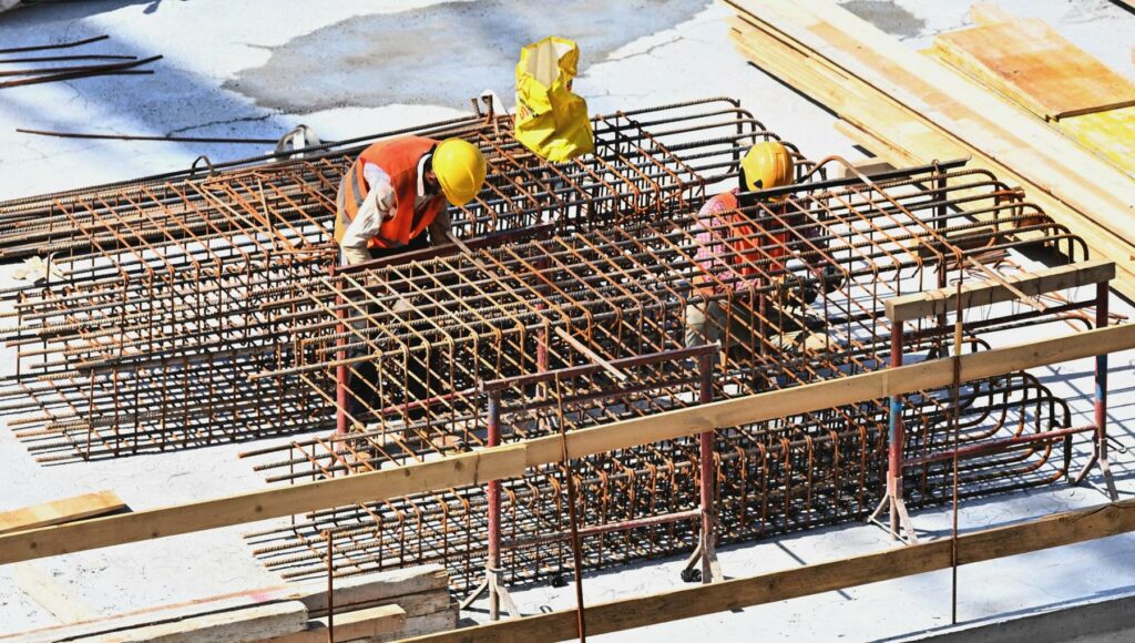 Emergenza caldo, ordinanza della Regione Liguria: stop al lavoro all’aperto dalle 12.30 alle 16