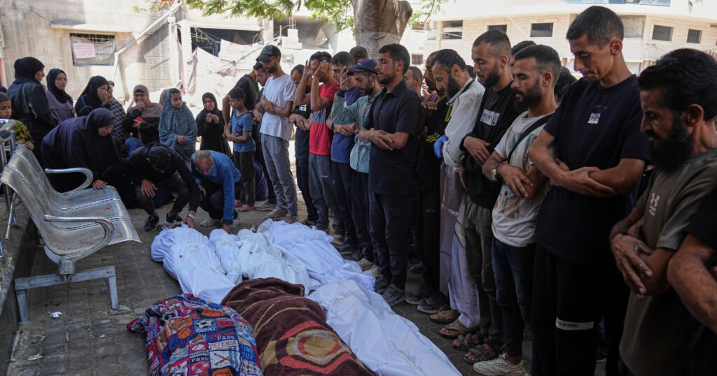 Gaza, 81 morti nelle ultime 24 ore. Trump: "Cessate il fuoco entro una settimana"
