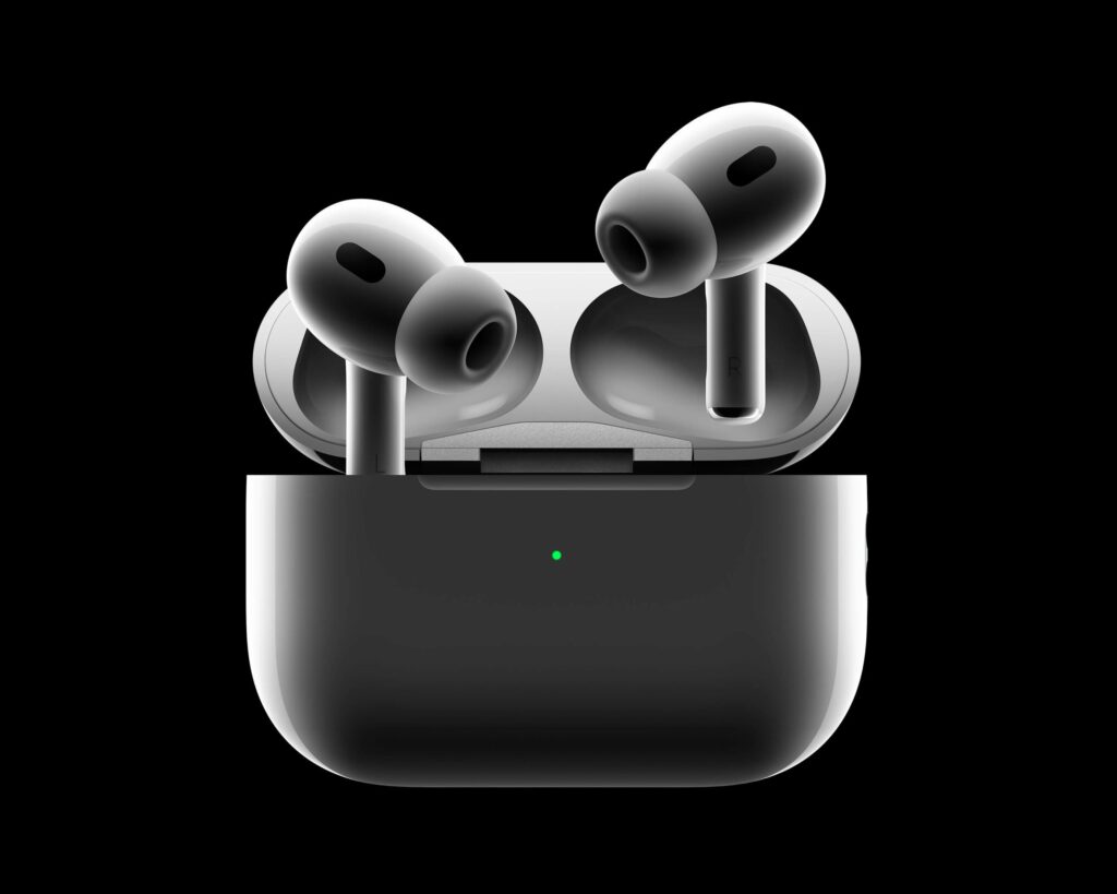 ARRIVA IL firmware 8a356 con le funzioni di ios 26 Gli AirPods Pro 3 Slittano AL 2026?