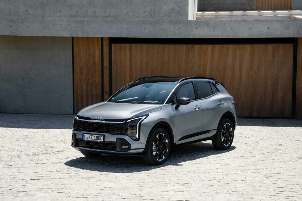 Kia Sportage 2025: arriva a settembre con tutte le opzioni elettrificate, anche GPL - News