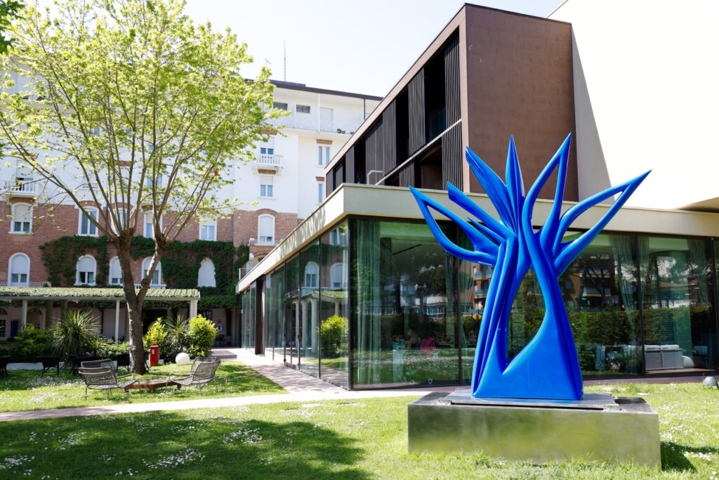Le opere monumentali di Pablo Atchugarry in mostra