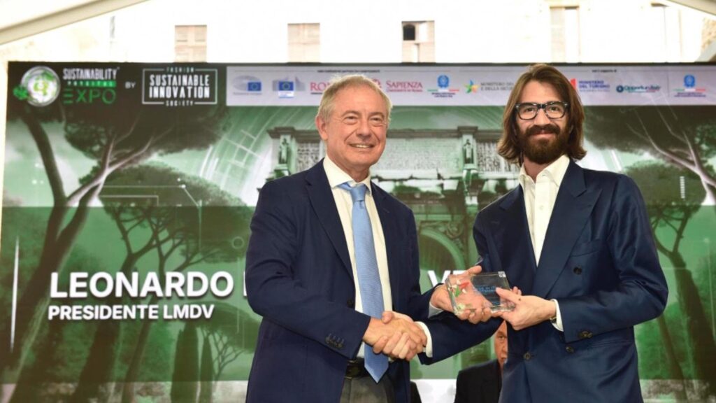 Leonardo Maria Del Vecchio premiato alla Phygital Sustainability Expo