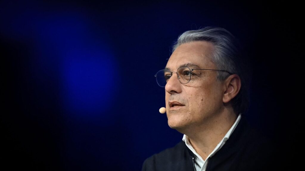 Luca De Meo lascia Renault, le Figaro: “Andrà a Kering”
