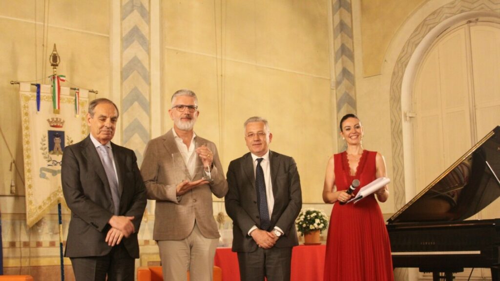 Mauro Sambi vince il premio Lerici-Pea con ‘Cura’ – Libri – Poesia Mauro Sambi vince il premio Lerici-Pea con 'Cura' - Libri - Poesia