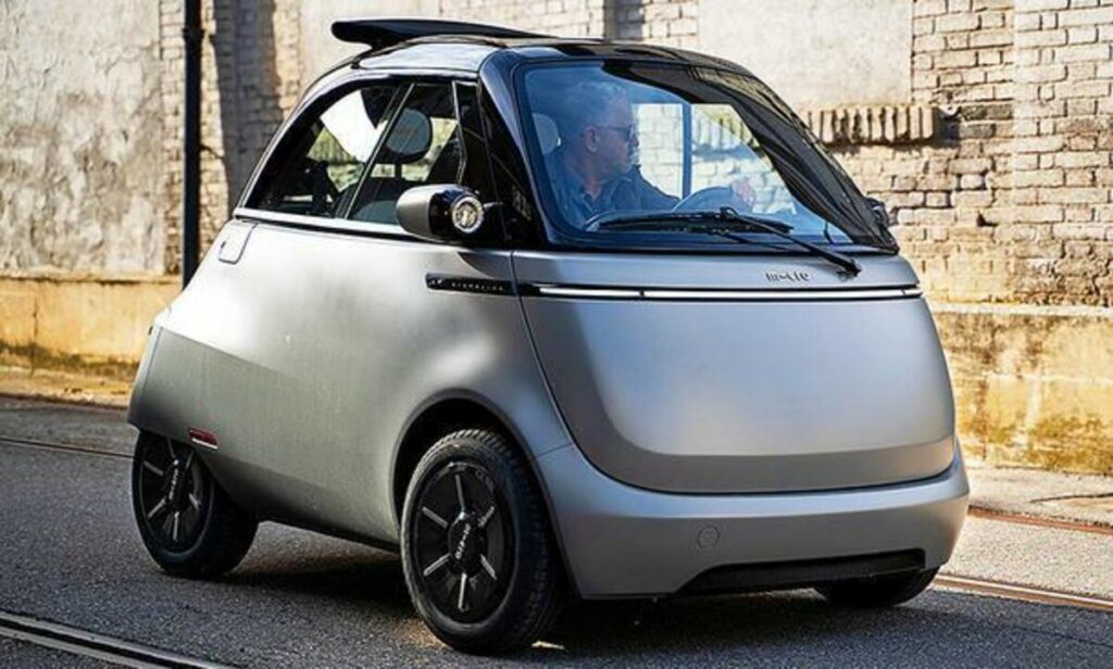 Microlino, il test dei freni di AutoZeitung. Meno male che hanno bravi collaudatori [VIDEO]... - News