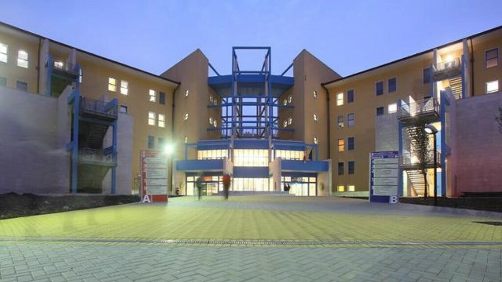 Muore dopo tre interventi, 17 indagati ad Avellino - Notizie