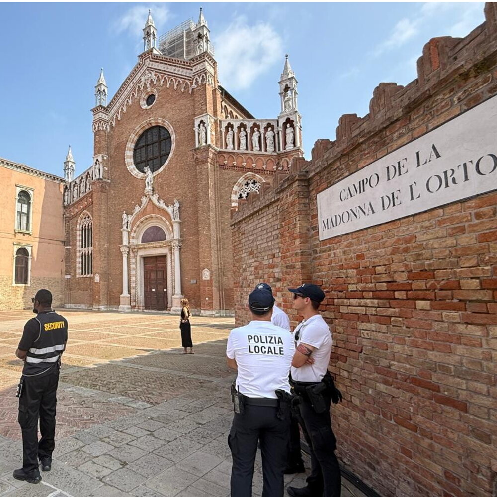 Nozze Bezos, security e catering a Madonna dell'Orto Nozze Bezos, security e catering a Madonna dell'Orto