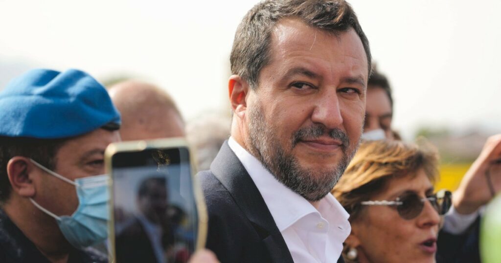 Processo Open Arms, le motivazioni: “Il divieto di ingresso di Salvini era illegittimo, ma assegnazione porto sicuro spettava alla Spagna”
