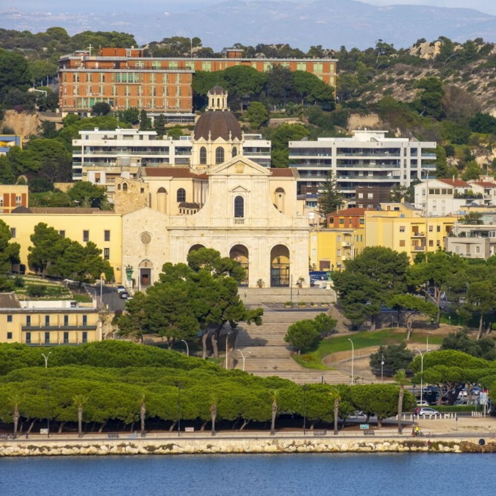 Recuperato in mare a Cagliari il corpo di un ragazzo Recuperato in mare a Cagliari il corpo di un ragazzo