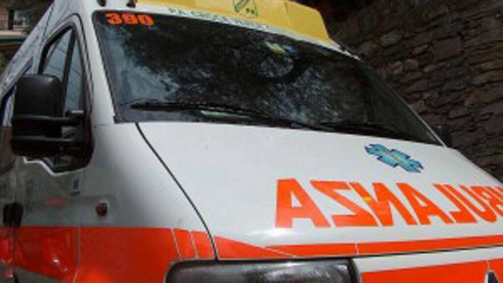 Partorisce in spiaggia, poi decide di lasciare bimba in ospedale – Notizie Sbanda con l'auto e cappotta in un canale, morta una 46enne - Notizie