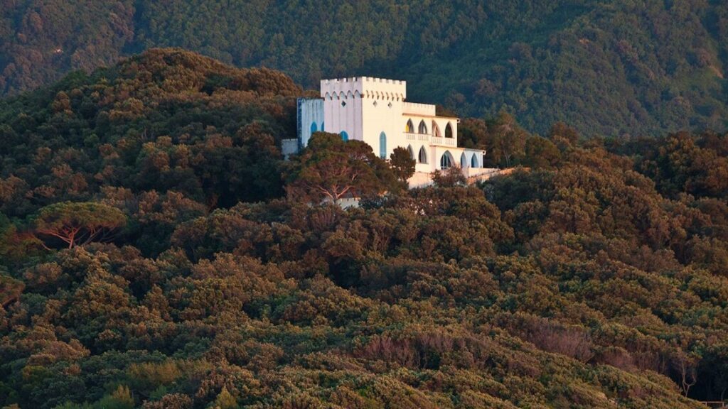 Teatro, cinema e letteratura nella villa di Visconti a Ischia – Libri – Il libro in piazza Teatro, cinema e letteratura nella villa di Visconti a Ischia - Libri - Il libro in piazza