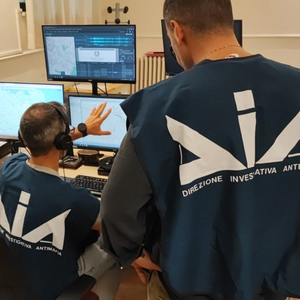Troppo ricco per i redditi dichiarati: sequestrati 26 immobili a un pregiudicato Troppo ricco per i redditi dichiarati: sequestrati 26 immobili a un pregiudicato