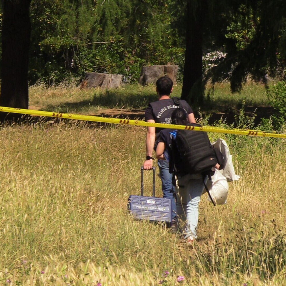 "Forse strangolata" la bimba trovata a Villa Pamphili "Forse strangolata" la bimba trovata a Villa Pamphili
