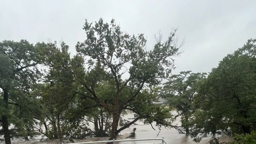 Alluvione in Texas: 24 morti e una ventina di dispersi – Nord America Alluvione in Texas: 24 morti e una ventina di dispersi - Nord America