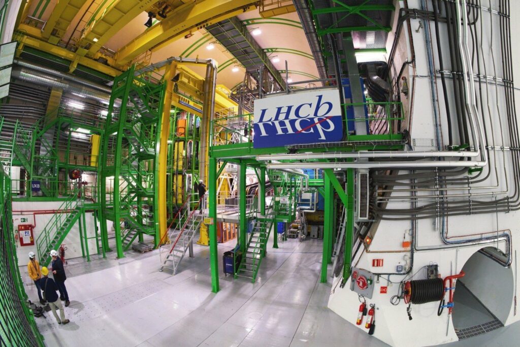 Asimmetria Materia-Antimateria: Svolta al cern di Ginevra