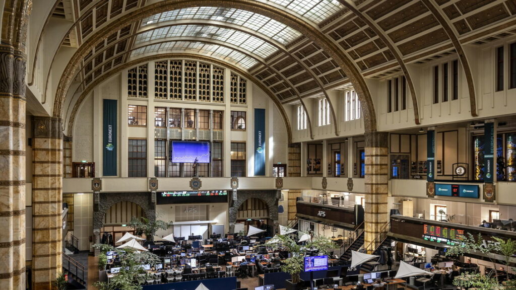 Borsa: Europa fiacca nel finale con Wall Street, Milano +0,5% - Notizie