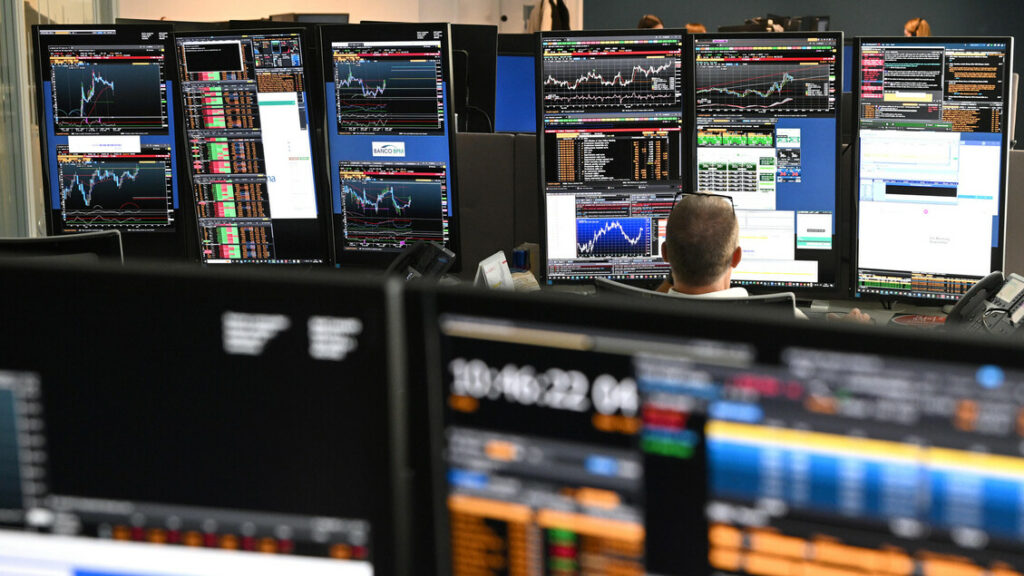 Borsa: Milano sale con l'Europa, in luce Buzzi e Iveco - Notizie