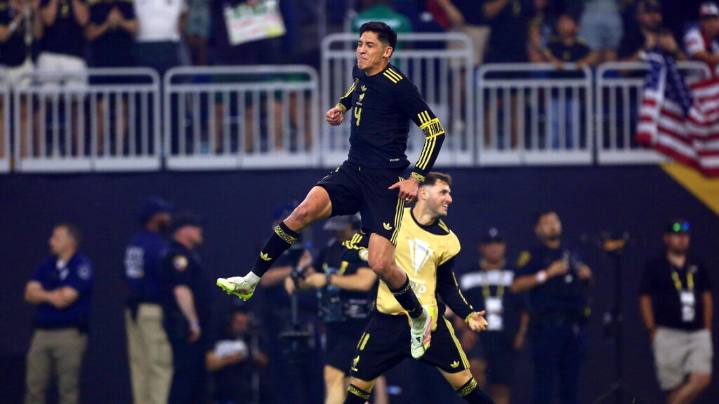 Calcio: il Messico batte 2-1 gli Usa e vince la Gold Cup - Calcio