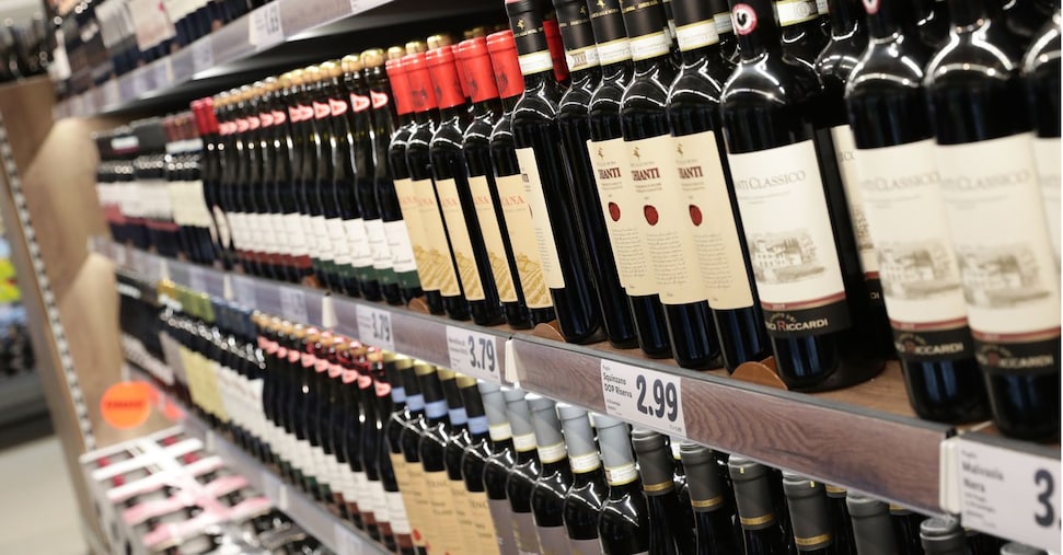 Dazi Usa al 15% sul vino italiano: impatto da 317 milioni. Frescobaldi: «Penalizzato almeno l’80% del settore» vai alla homepage de Il Sole 24 Ore