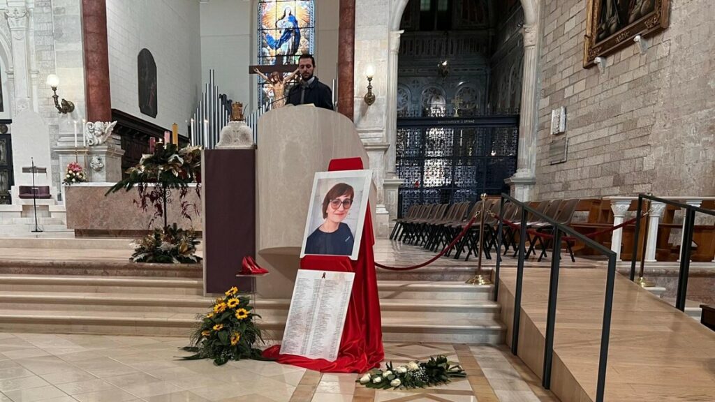 Donna uccisa ad Andria, marito condannato all'ergastolo - Notizie