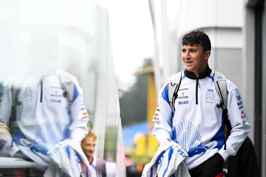 F1. GP Belgio, Hadjar: "Dodici gare per spingere al massimo. Mekies? Una perdita, ma Permane è la scelta giusta” - Formula 1