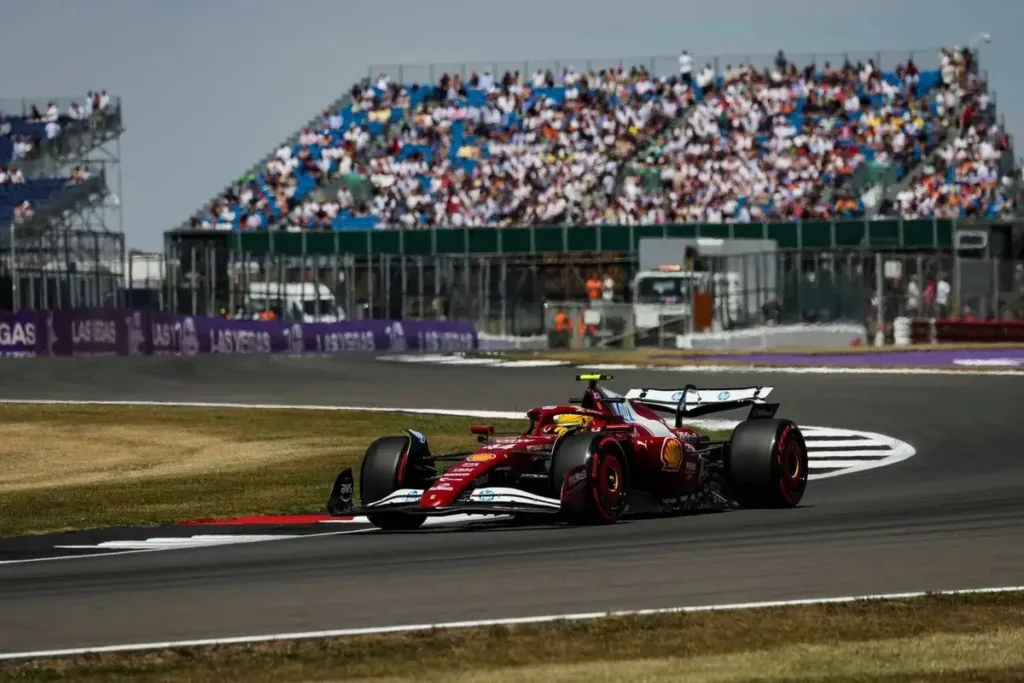 F1. Verstappen contro logica, Ferrari vicinissima alla pole, Mercedes comunque in partita: ecco cosa abbiamo imparato dalle qualifiche di Silverstone - Formula 1