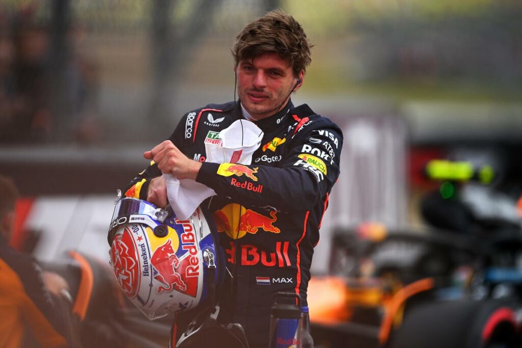 F1, lasciate stare Verstappen: pranzo a Imperia, jet e yacht tracciati, spunta l’ipotesi di un incontro con Wolff per la Mercedes. Ma che fine ha fatto la privacy? - Formula 1