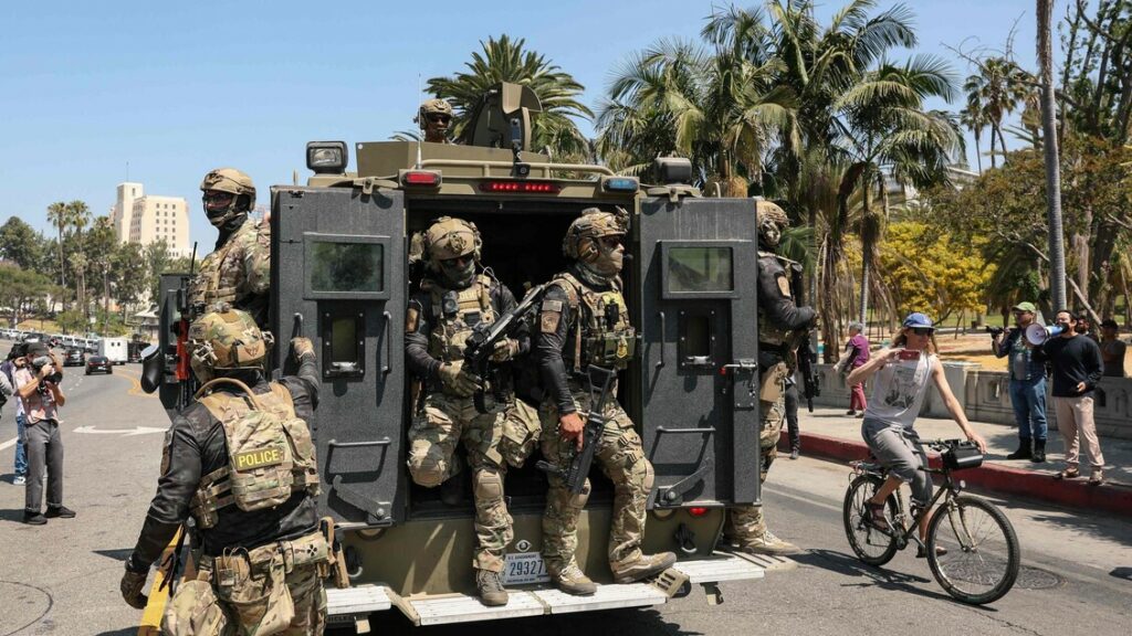 Il Pentagono ritira 700 marines da Los Angeles - Notizie