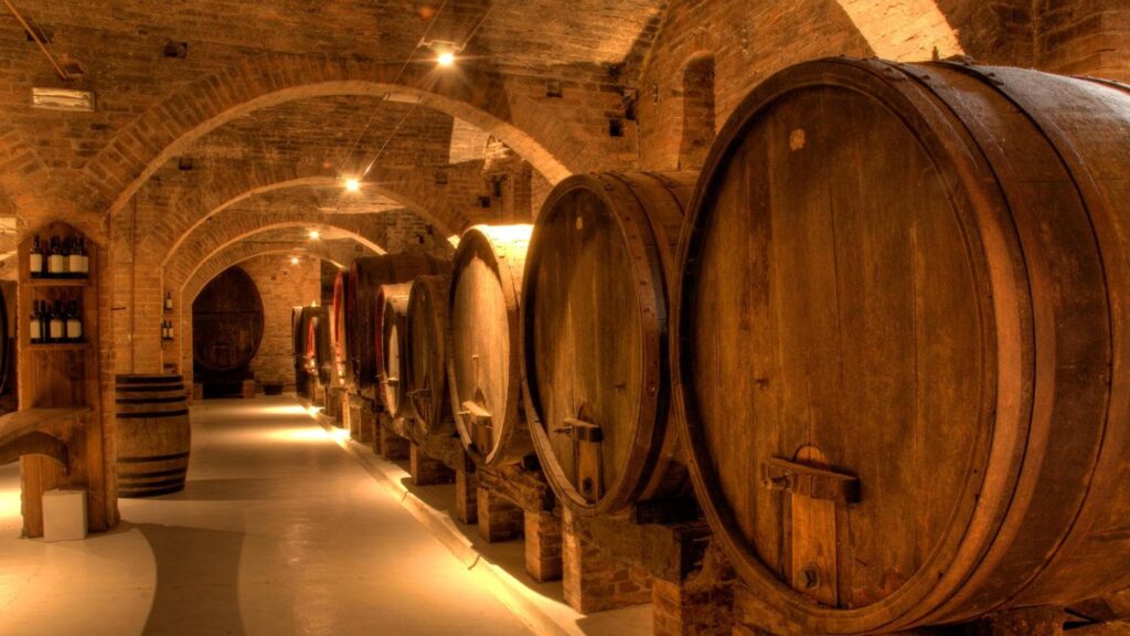 Il biennio nero per i vini pregiati: dalla Borgogna alla Toscana, dopo i crolli è l’ora degli affari