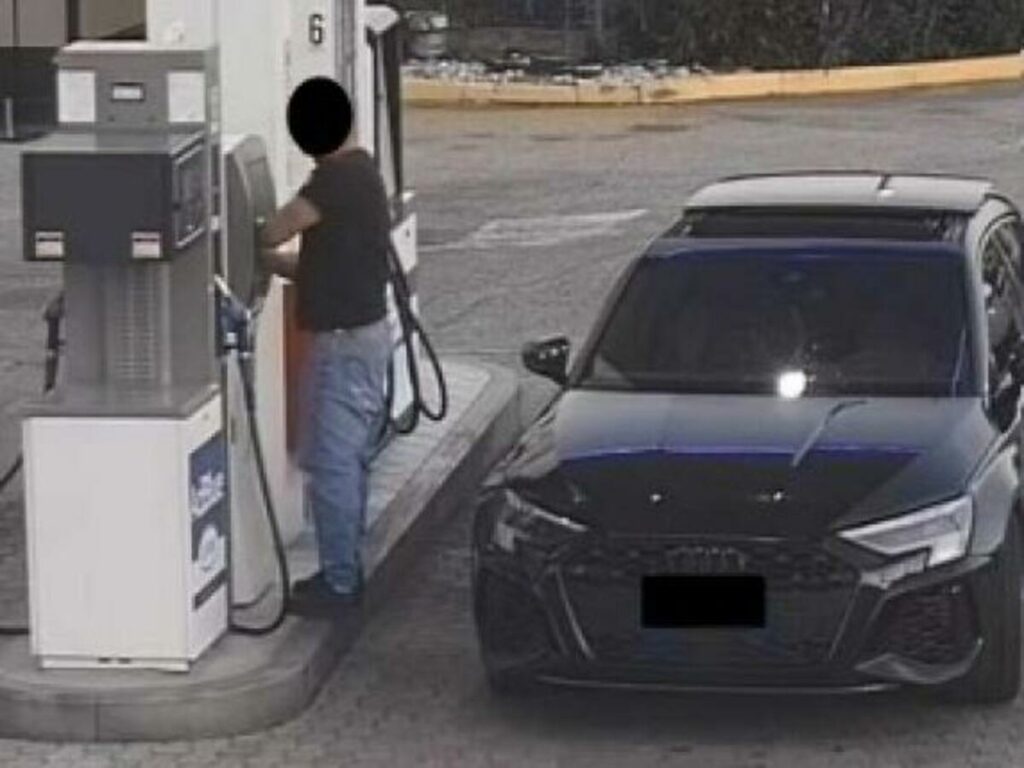 La Fiat Panda che faceva il pieno con 300 litri: condannato a tre anni il capo della banda del carburante – News La Fiat Panda che faceva il pieno con 300 litri: condannato a tre anni il capo della banda del carburante - News