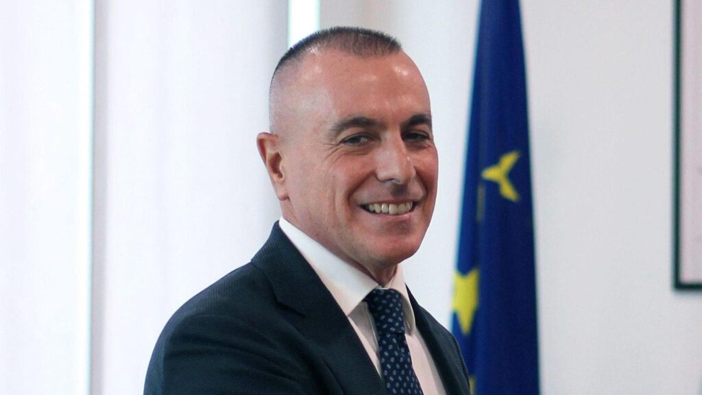 Lezioni per manager sulla riva del mare della Corsica