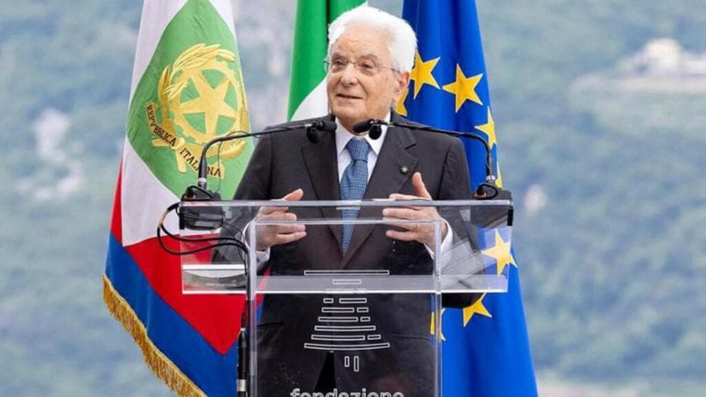 Nato, Mattarella: “Da 70 anni presidio pace e sicurezza, aggressione russa ha imposto rafforzamento”