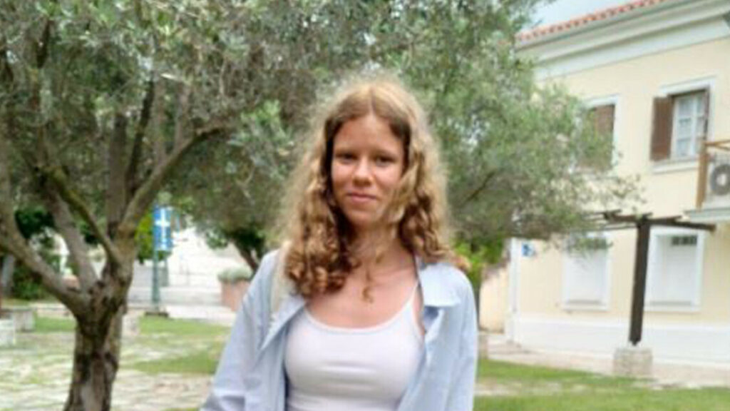 Ragazza scomparsa nel Brindisino, si cerca anche in mare - Notizie