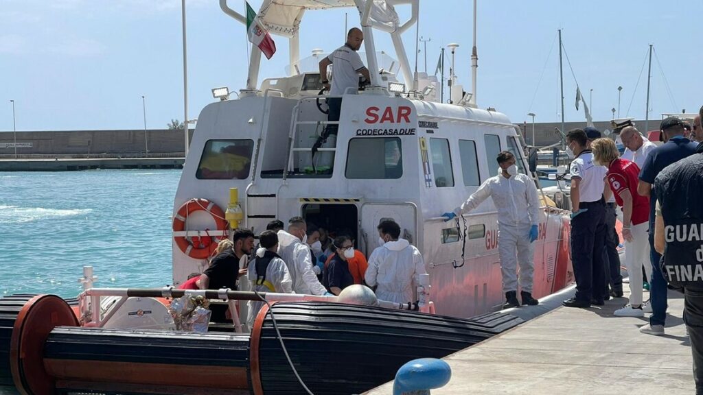 Sbarco di migranti a Roccella Ionica, arrivati in 93 - Notizie