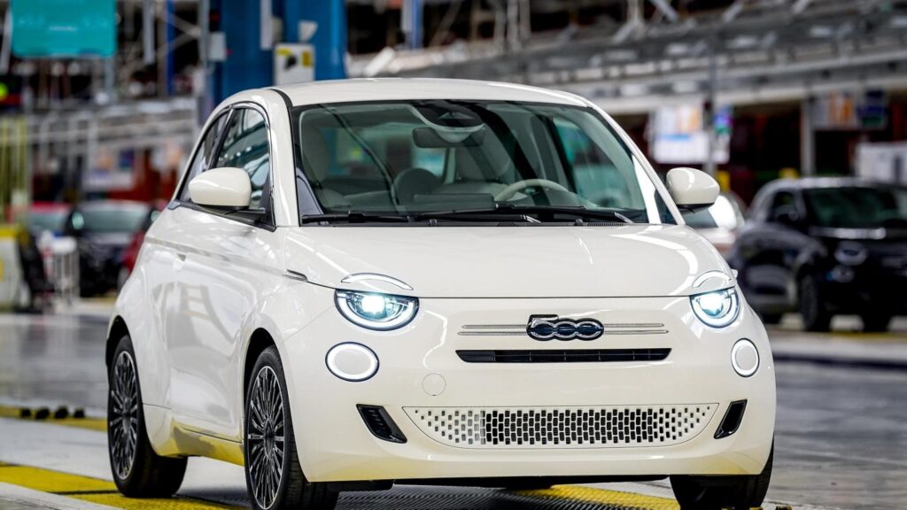 Stellantis, l’ad Fiat Olivier Francois: “La 500 ridurrà la cassa integrazione a Mirafiori”