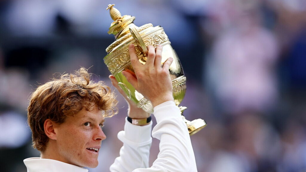 Wimbledon: Sinner nella storia, batte Alcaraz in 4 set e trionfa sull'erba di Londra - Notizie