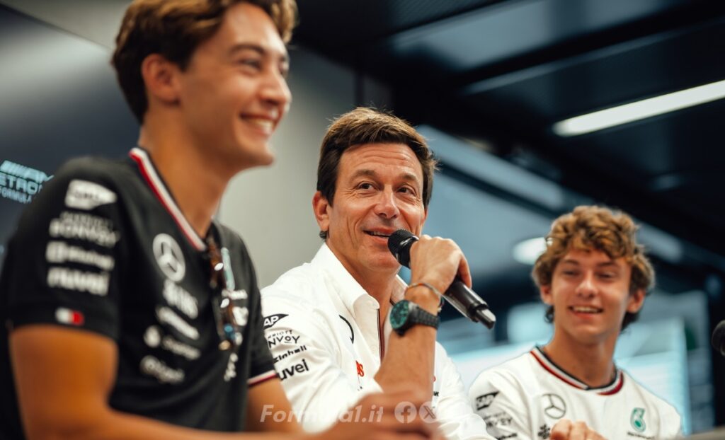 Wolff, se arriva Max, saluta Russell! Wolff, se arriva Max, saluta Russell!