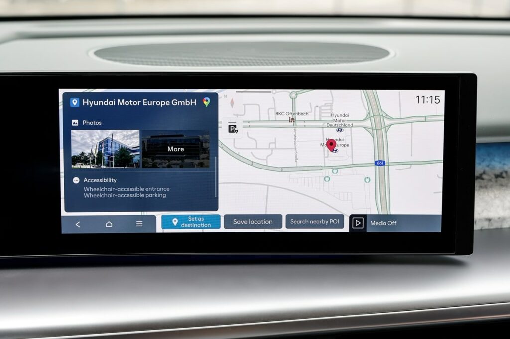 viene integrato Google Place nei sistemi di navigazione