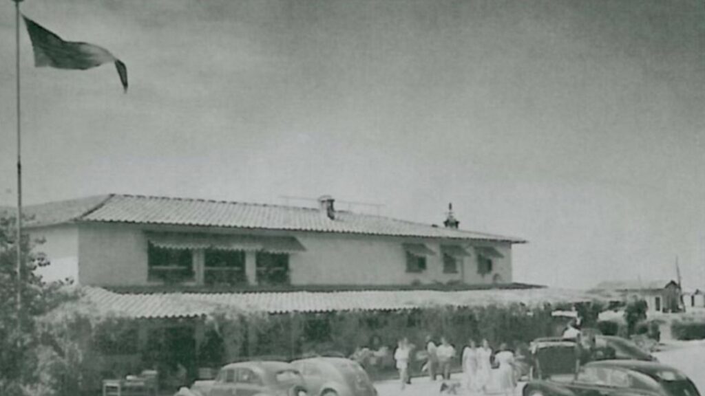 A Giorgio Armani la Capannina di Forte dei Marmi - Moda