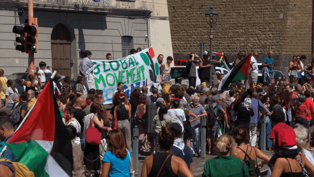 A Napoli manifestazione in sostegno della Global Sumud Flotilla: "Popolo palestinese ormai disintegrato"