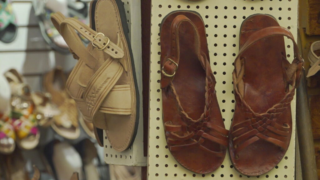 Adidas si scusa per la scarpa copiata dagli indios messicani – Moda Adidas si scusa per la scarpa copiata dagli indios messicani - Moda