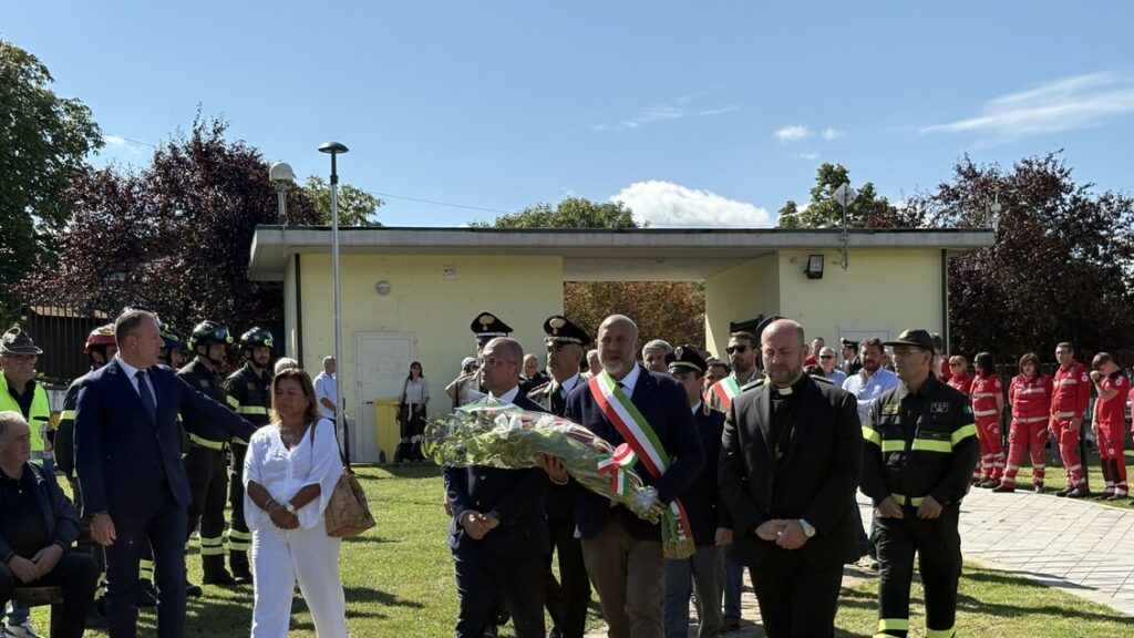 Amatrice ricorda il sisma con una fiaccolata e una cerimonia - Notizie
