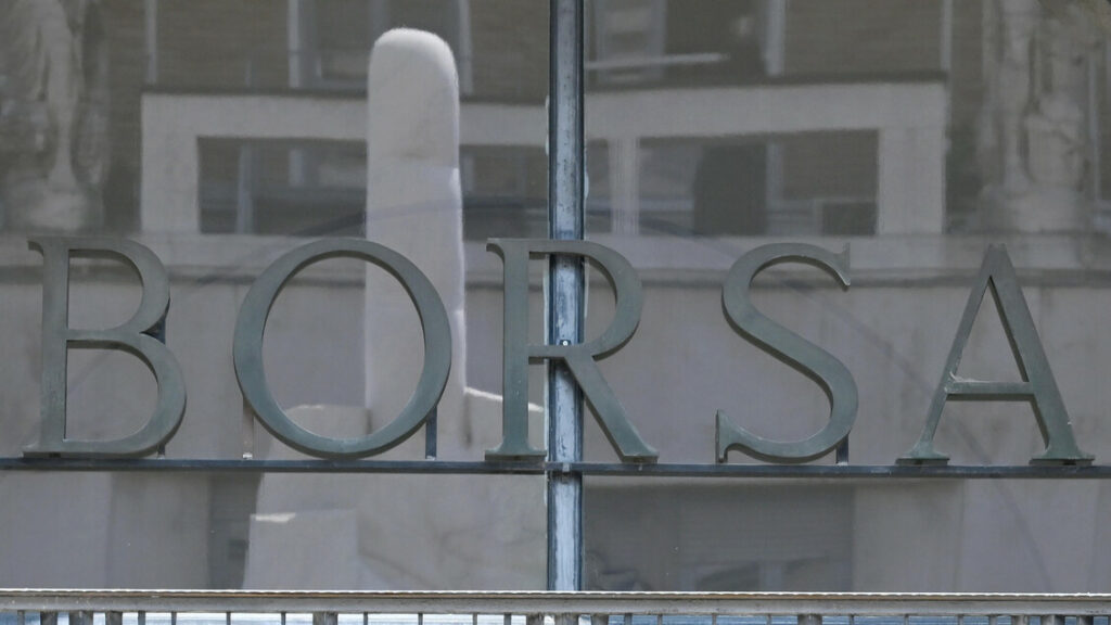 Borsa: Milano chiude positiva (+1,11%), balzo di Ferrari e Tim - Notizie