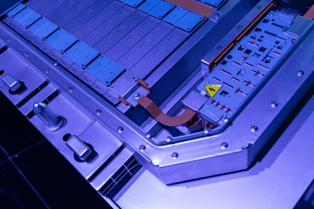 CATL rivoluziona la manutenzione delle batterie: riparare invece di sostituire, con costi ridotti fino all’80% – Elettrico CATL rivoluziona la manutenzione delle batterie: riparare invece di sostituire, con costi ridotti fino all’80% - Elettrico