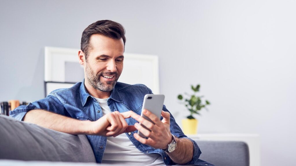 Dallo smartphone ai dispositivi da indossare, le tecnologie più apprezzate dagli italiani